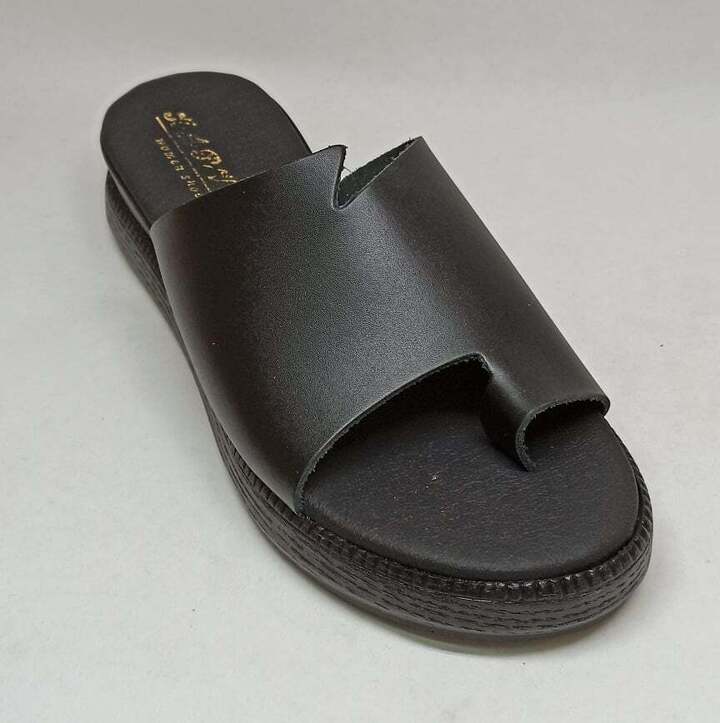 Δερμάτινη χαμηλή πλατφόρμα 41-04 Μαύρο