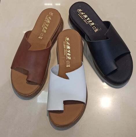 Δερμάτινη χαμηλή πλατφόρμα 41-04