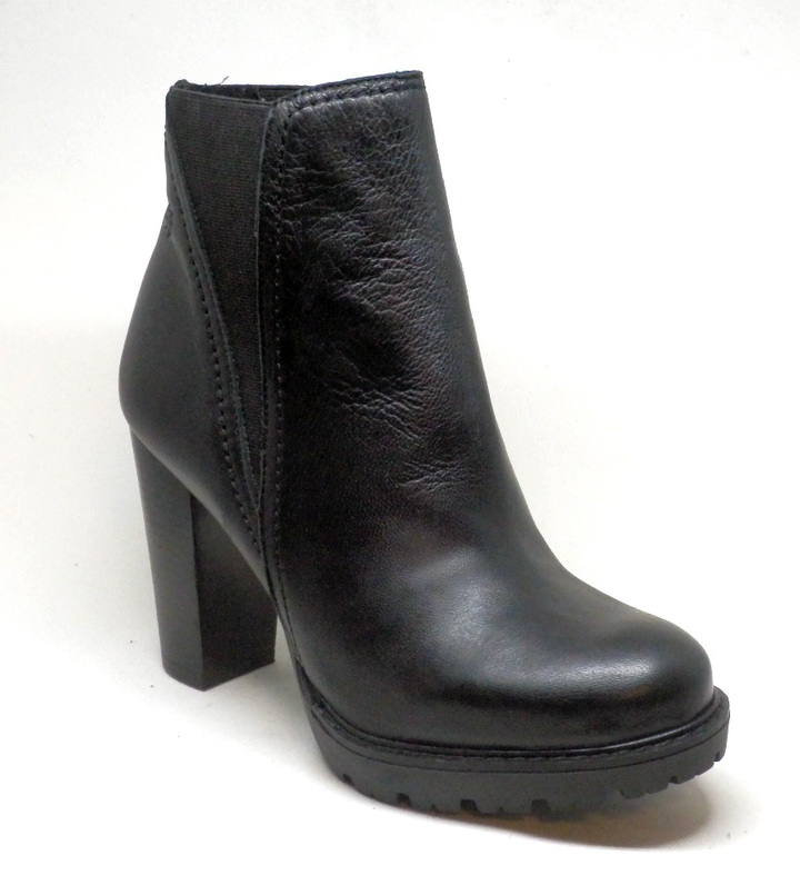 Δερμάτινα μποτάκια με λάστιχο Yokono Siena 006