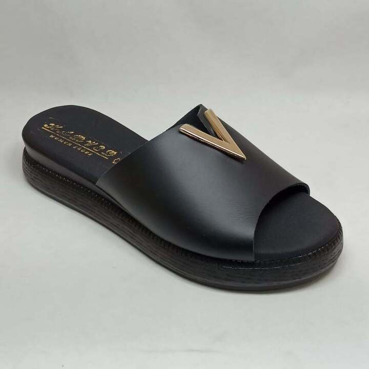 Δερμάτινη χαμηλή παντόφλα 74-04 Μαύρο